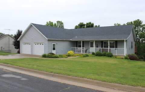 103 Moody Lane, Mc Gregor, IA 52157