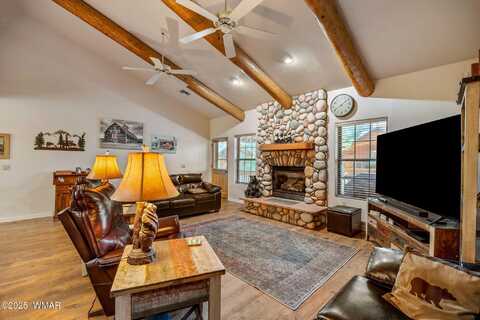 2522 Village Loop, Pinetop, AZ 85935