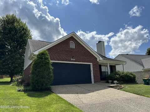 4708 Wooded Oak Cir, Louisville, KY 40245