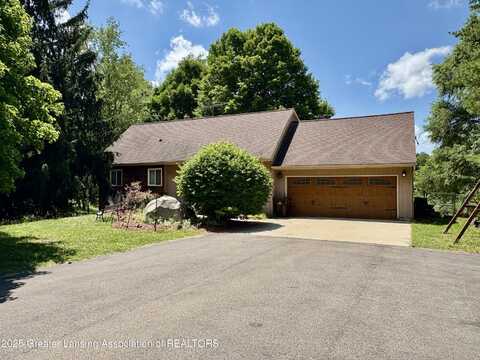 12830 Upton Road, Bath, MI 48808