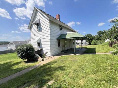 37 Lebanon Ave, Union, PA 15401