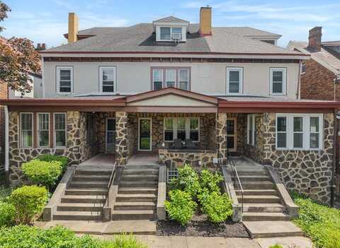 5626 Darlington Rd, Squirrel Hill, PA 15217