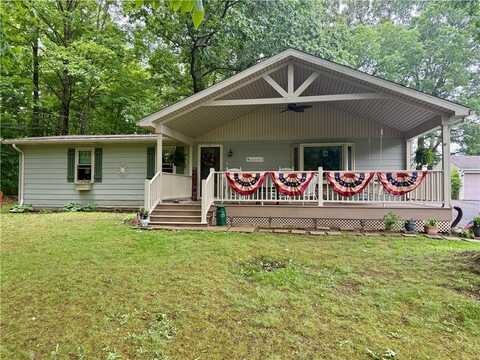125 Sequoia Dr, Jackson Twp, PA 16137