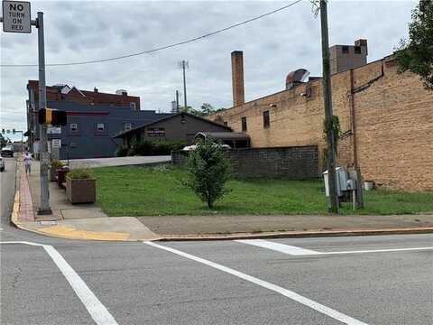105-107 West Crawford Avenue, Connellsville, PA 15425