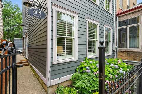 608 Suismon St, East Allegheny, PA 15212