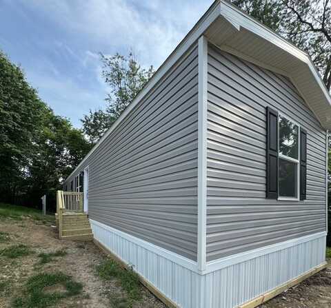 60 Carl Ave, Strabane, PA 15330