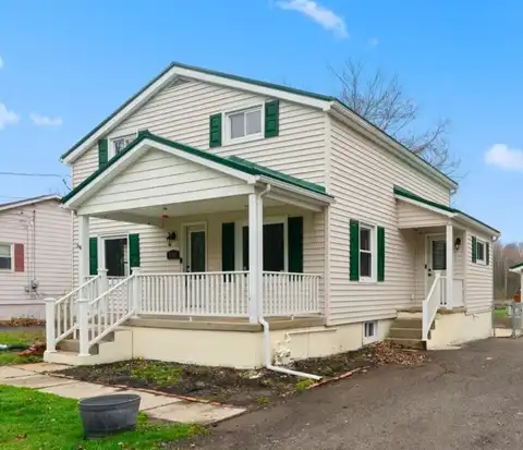 624 South Darby Rd, Hermitage, PA 16148