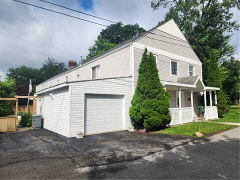 1920 GRANDVIEW AVENUE, Irwin, PA 15642