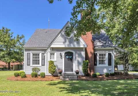 309 N Graham Street, Wallace, NC 28466
