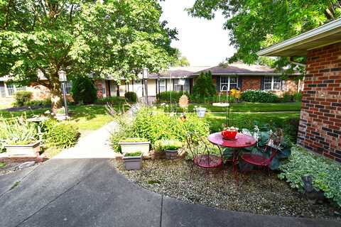 8713 Washington Colony Drive, Dayton, OH 45458