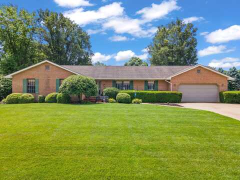1686 Laurel Creek Drive, Troy, OH 45373
