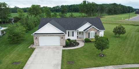 105 Tayside Court, Jackson Center, OH 45334