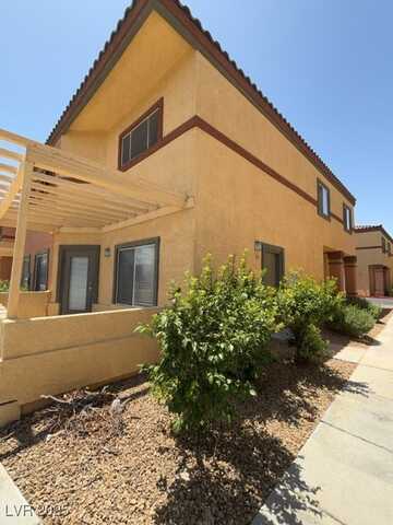 4915 E Russell Road, Las Vegas, NV 89120
