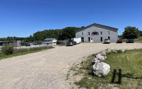 960 S Harrison Road, Houghton Lake, MI 48629