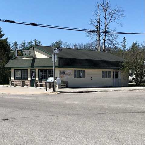 2820 Kneeland Street, Lewiston, MI 49756
