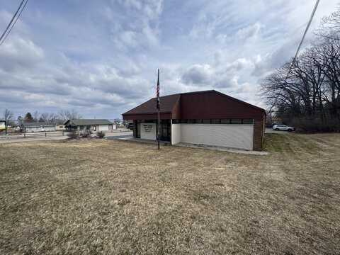 2255 S Tower Hill Road, Houghton Lake, MI 48629
