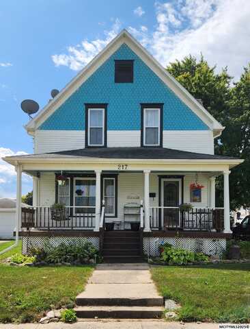 217 12th SE, MASON CITY, IA 50401