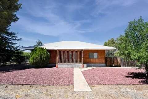 5674 Miami Gardens DR, Miami, AZ 85501