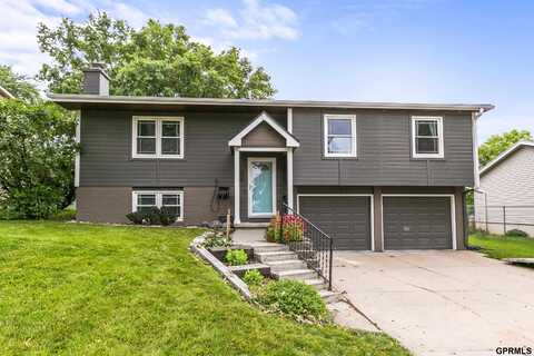 804 Galway Circle, Papillion, NE 68046