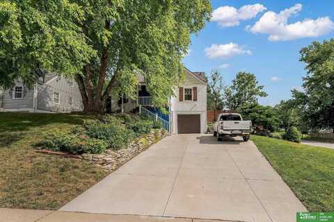 5102 Poppleton Avenue, Omaha, NE 68106