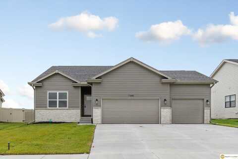 11655 S 125 Street, Papillion, NE 68046