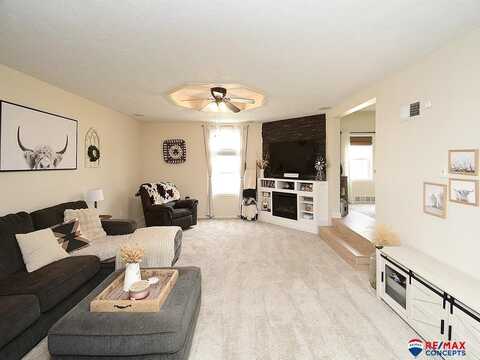 649 W 2nd Street, Wahoo, NE 68066