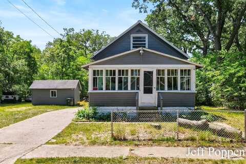 635 Leonard Avenue, Muskegon, MI 49442