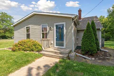 31172 Depot Street, Leonidas, MI 49066