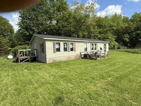 5965 Rollenhagen Road, Ravenna, MI 49451