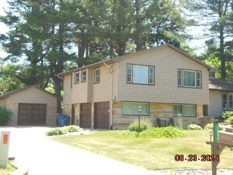 1090 Cadet Lane, Kalamazoo, MI 49009