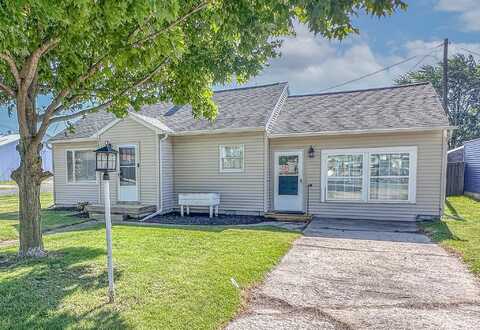 148 N Eddy Street, Merrill, MI 48637