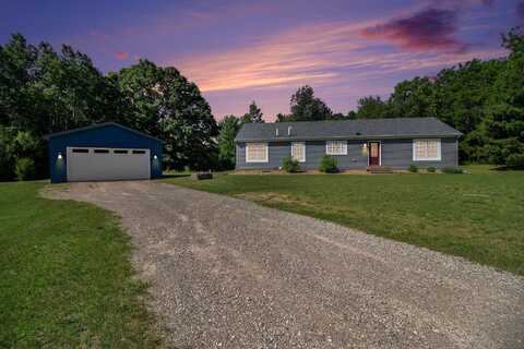 6127 River Road, Manistee, MI 49660