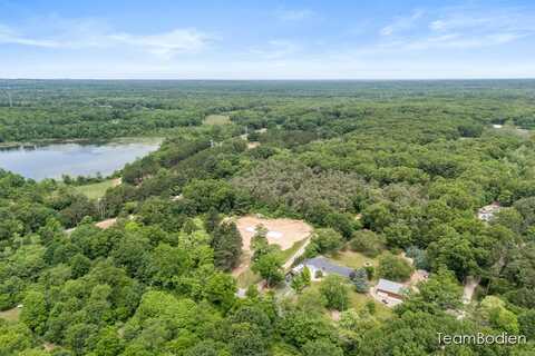 13625 Krauskopf Road NE, Sparta, MI 49345