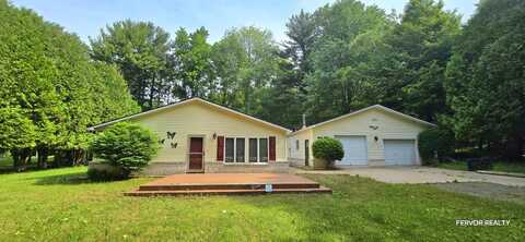 4654 W 1st Street, Ludington, MI 49431