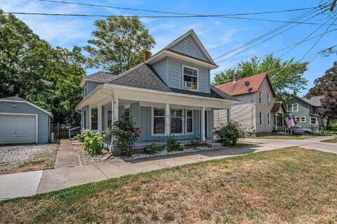 814 12th Street NW, Grand Rapids, MI 49504