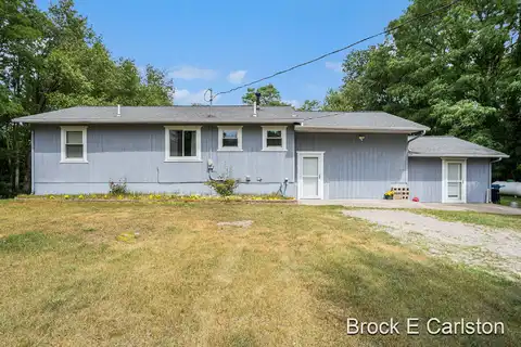 3950 Barnes Road, Ravenna, MI 49451