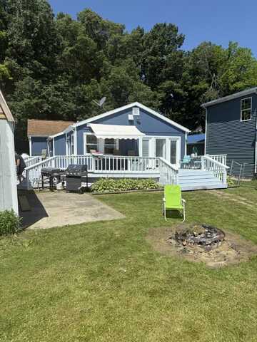 9500 Humphrey Road, Reading, MI 49274