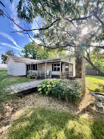 558 W Ragsdale Street, Seymour, MO 65746