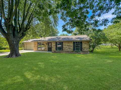 3328 W Winchester Road, Springfield, MO 65807