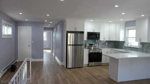 415 7Th St, Fairview Boro, NJ 07022