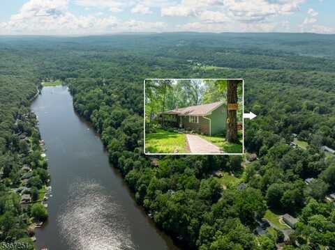 931 Cedar Dr, Stillwater, NJ 07860