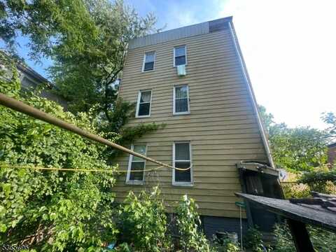 644 15Th Ave, Newark, NJ 07103