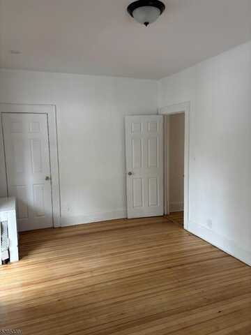 114 Broughton Ave, Bloomfield, NJ 07003