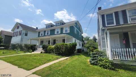 93 Broad St, Flemington, NJ 08822