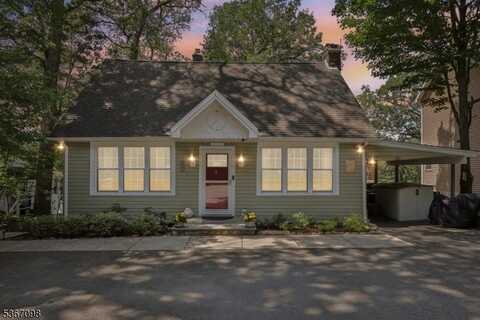 105 Upper Lakeview Ave, Ringwood, NJ 07456