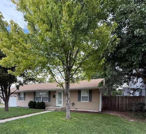 1210 State St, Larned, KS 67550