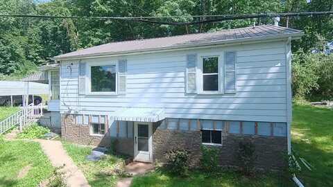 4530 Green Valley Road, Huntington, WV 25701