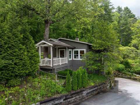 71 Bustle Lane, Cashiers, NC 28717
