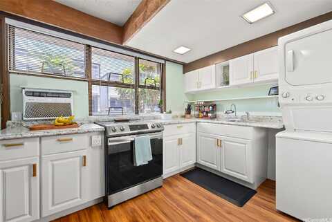 98-310 Kamehameha Highway, Aiea, HI 96701