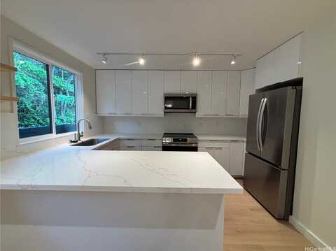 500 Kawaihae Street, Honolulu, HI 96825